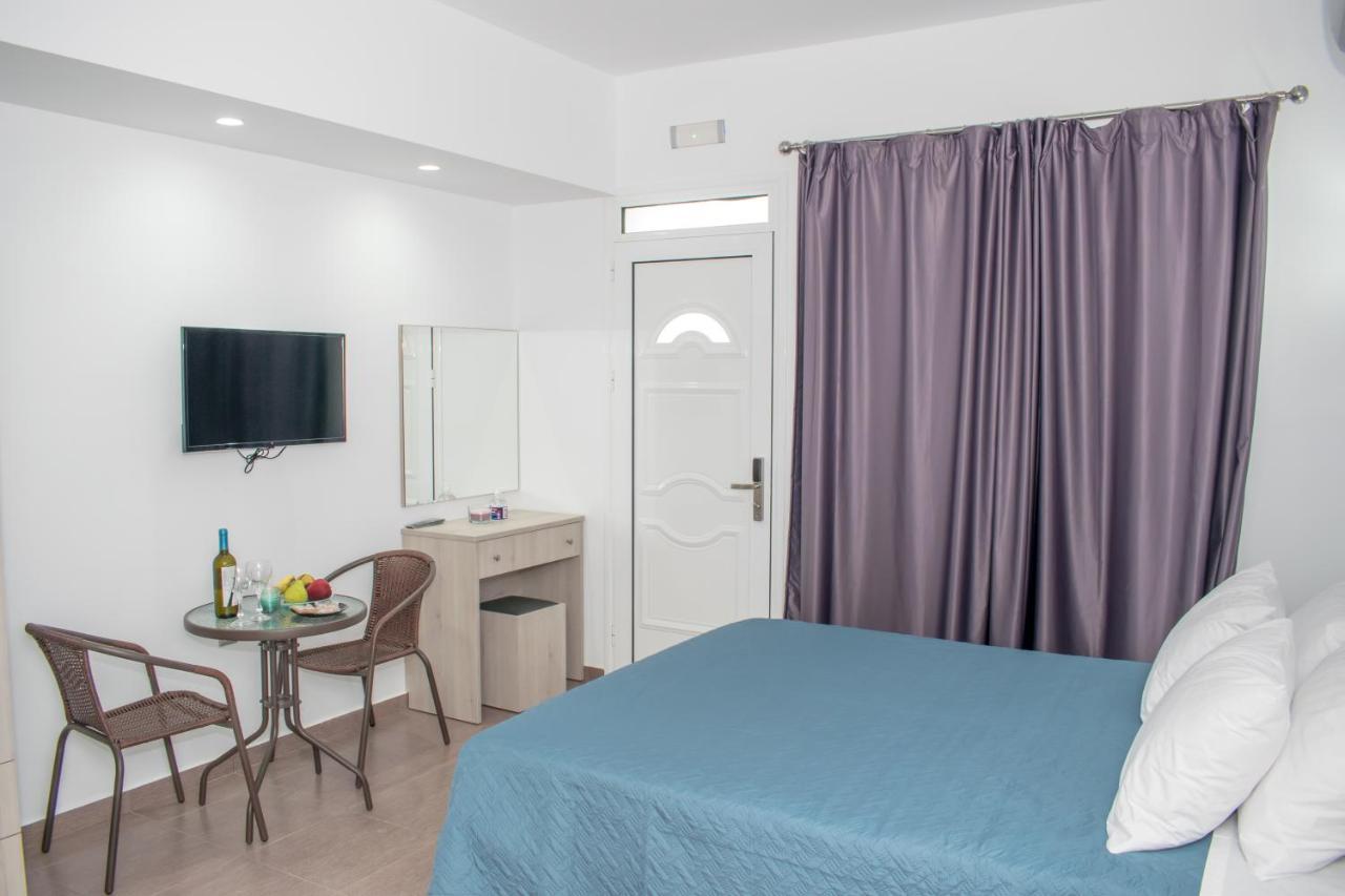 Red Hibiscus Stegna Guest House Archangelos  Exterior photo