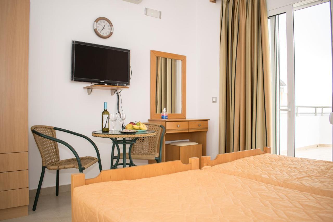 Red Hibiscus Stegna Guest House Archangelos  Exterior photo