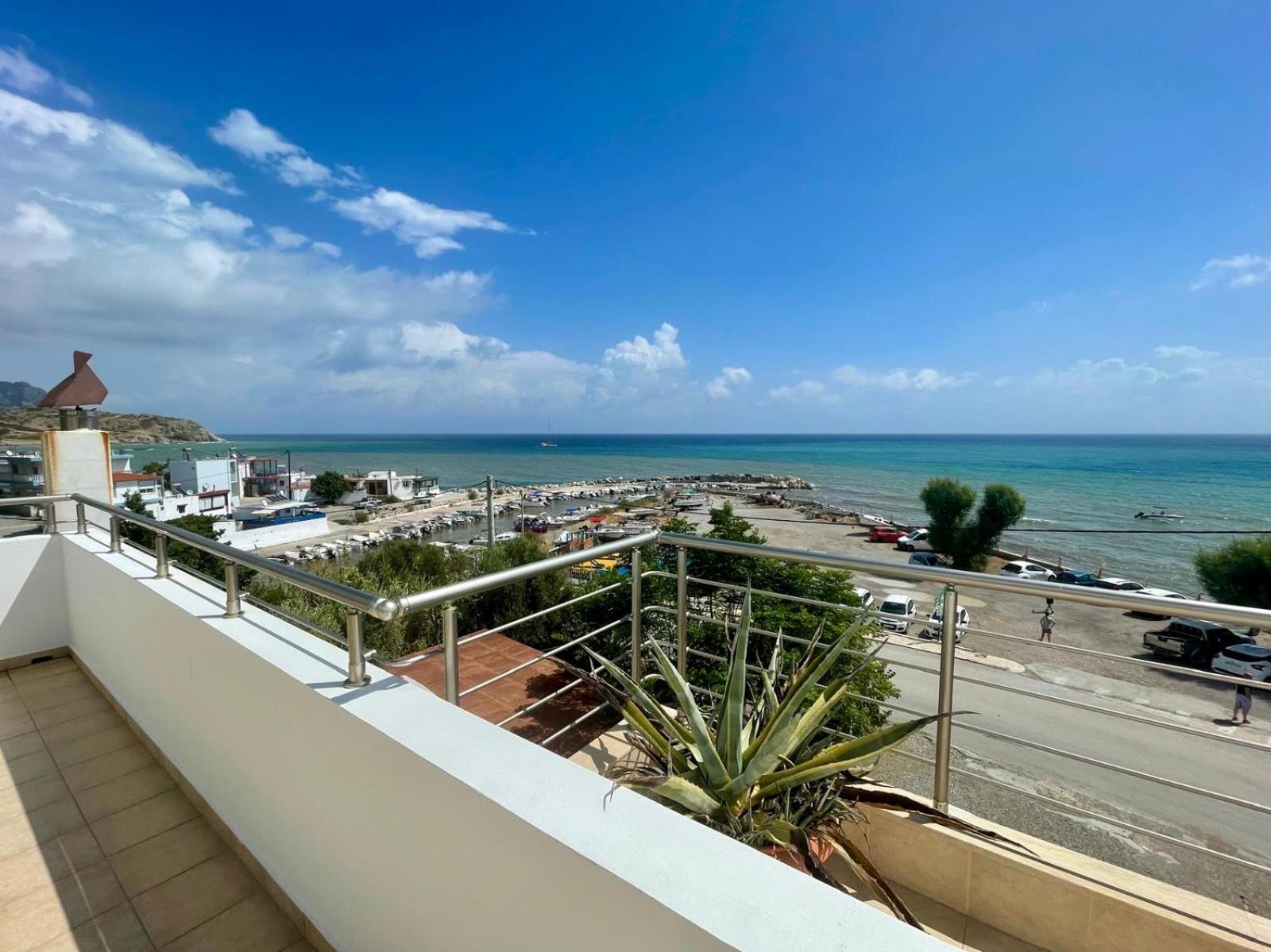 Red Hibiscus Stegna Guest House Archangelos  Exterior photo